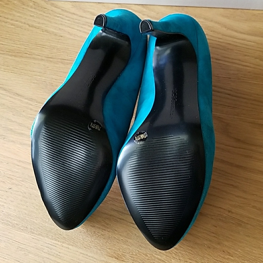 BCBG Teal Suede Platform Heels - Picture 5 of 9